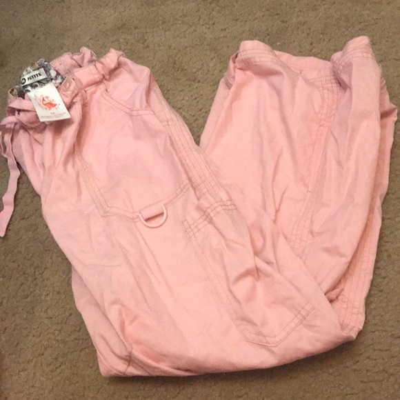 NEVER WORN. Pink koi scrub set - Picture 2 of 3